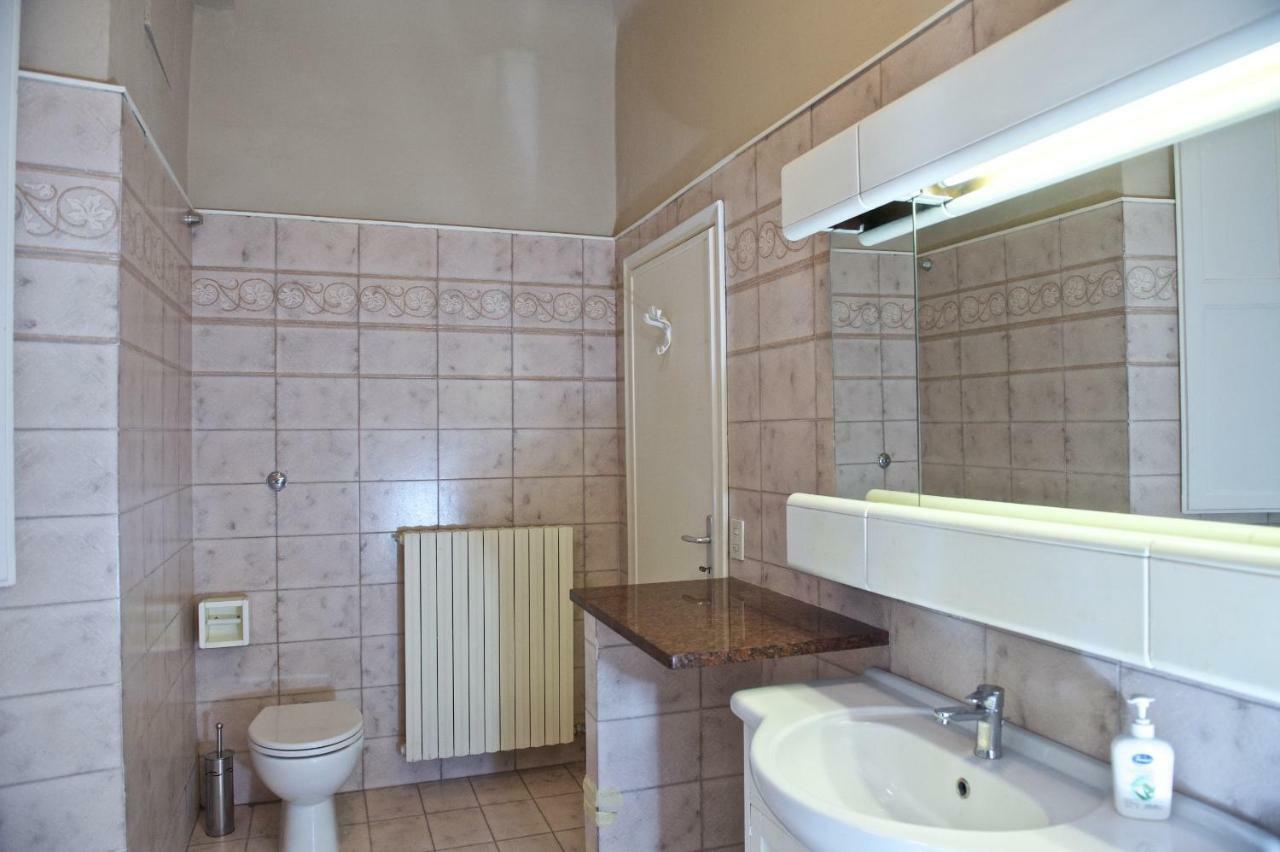 Liberi Mercanti - Guest House Affittacamere لوكا المظهر الخارجي الصورة