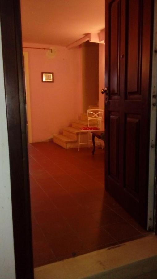 Liberi Mercanti - Guest House Affittacamere لوكا الغرفة الصورة